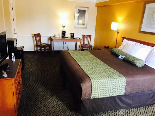 Baymont by Wyndham San Antonio Near South Texas Medical Ctr image 16