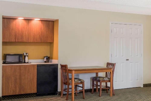 Baymont by Wyndham San Antonio Near South Texas Medical Ctr image 3