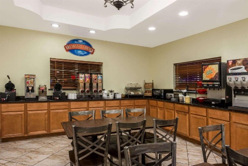 Baymont by Wyndham San Antonio Near South Texas Medical Ctr image 8